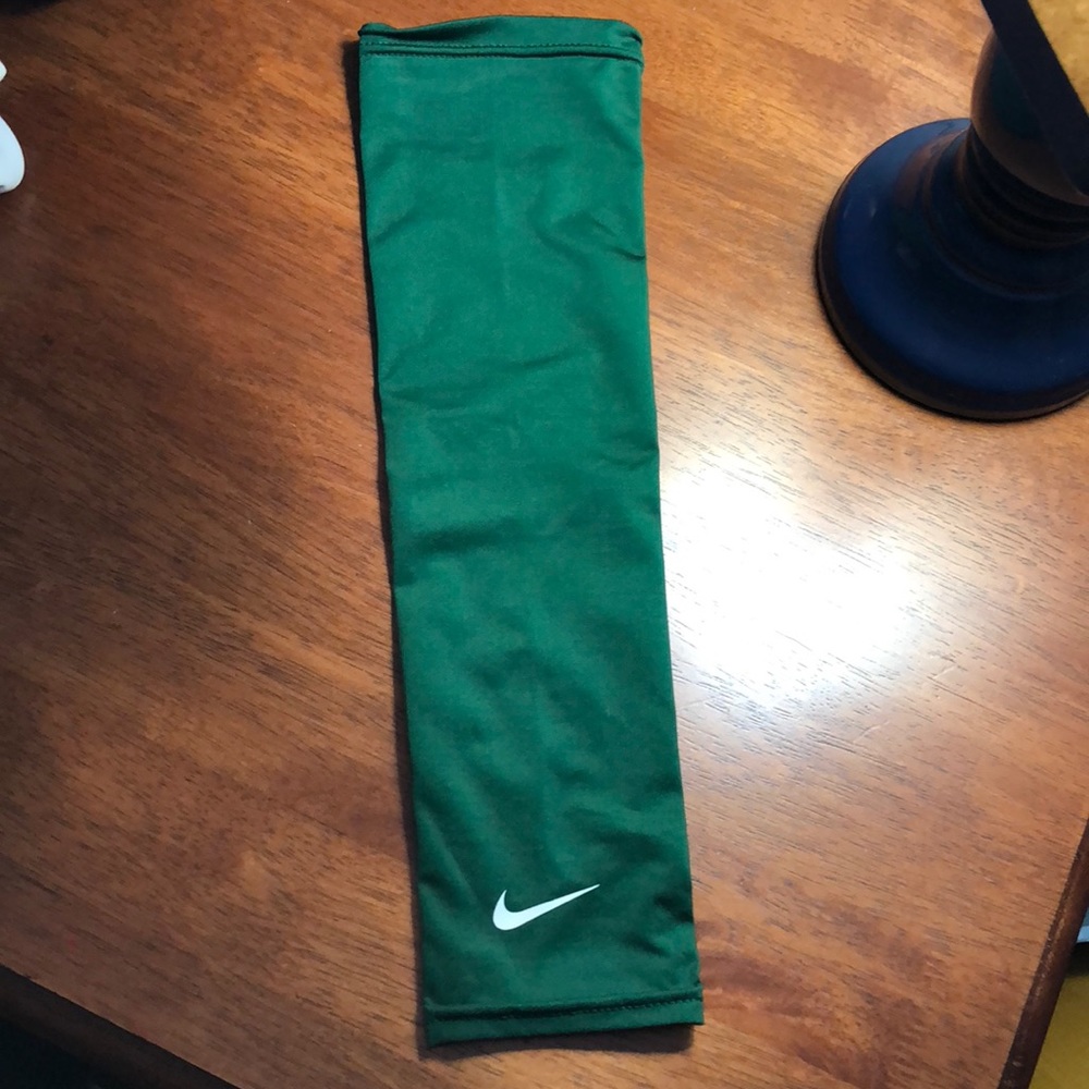 Nike shooting sleeve